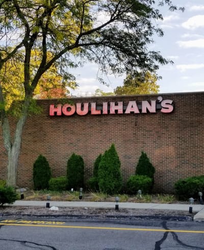 Houlihan's